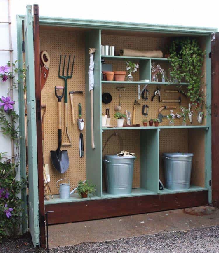 inspiring-potting-shed-storage-idea