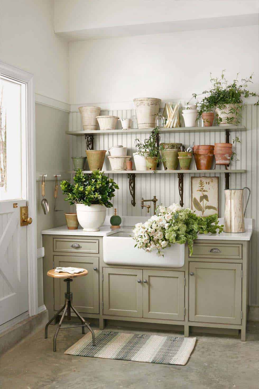 inspiring-potting-shed-storage-idea