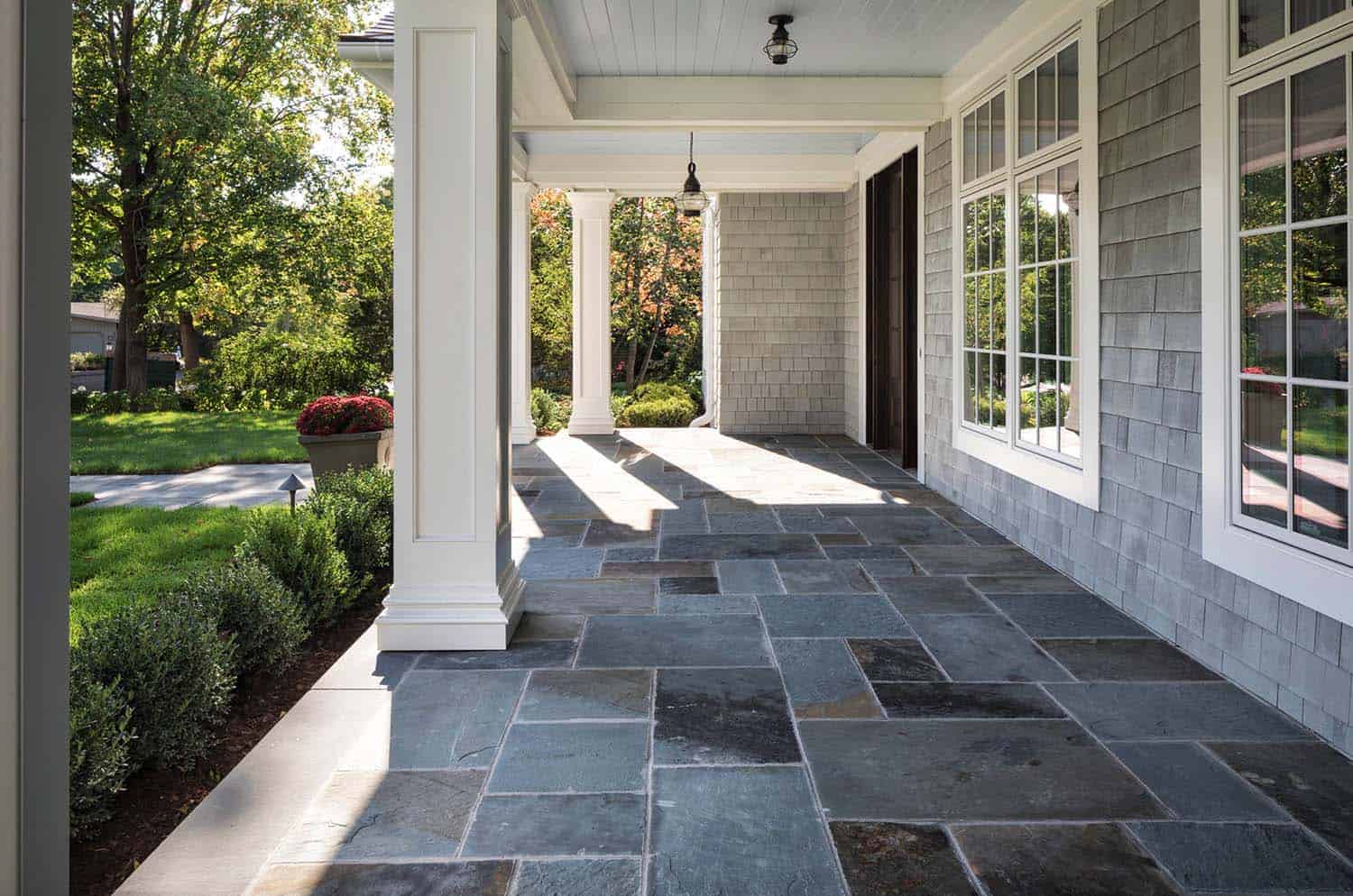 beach-house-traditional-porch