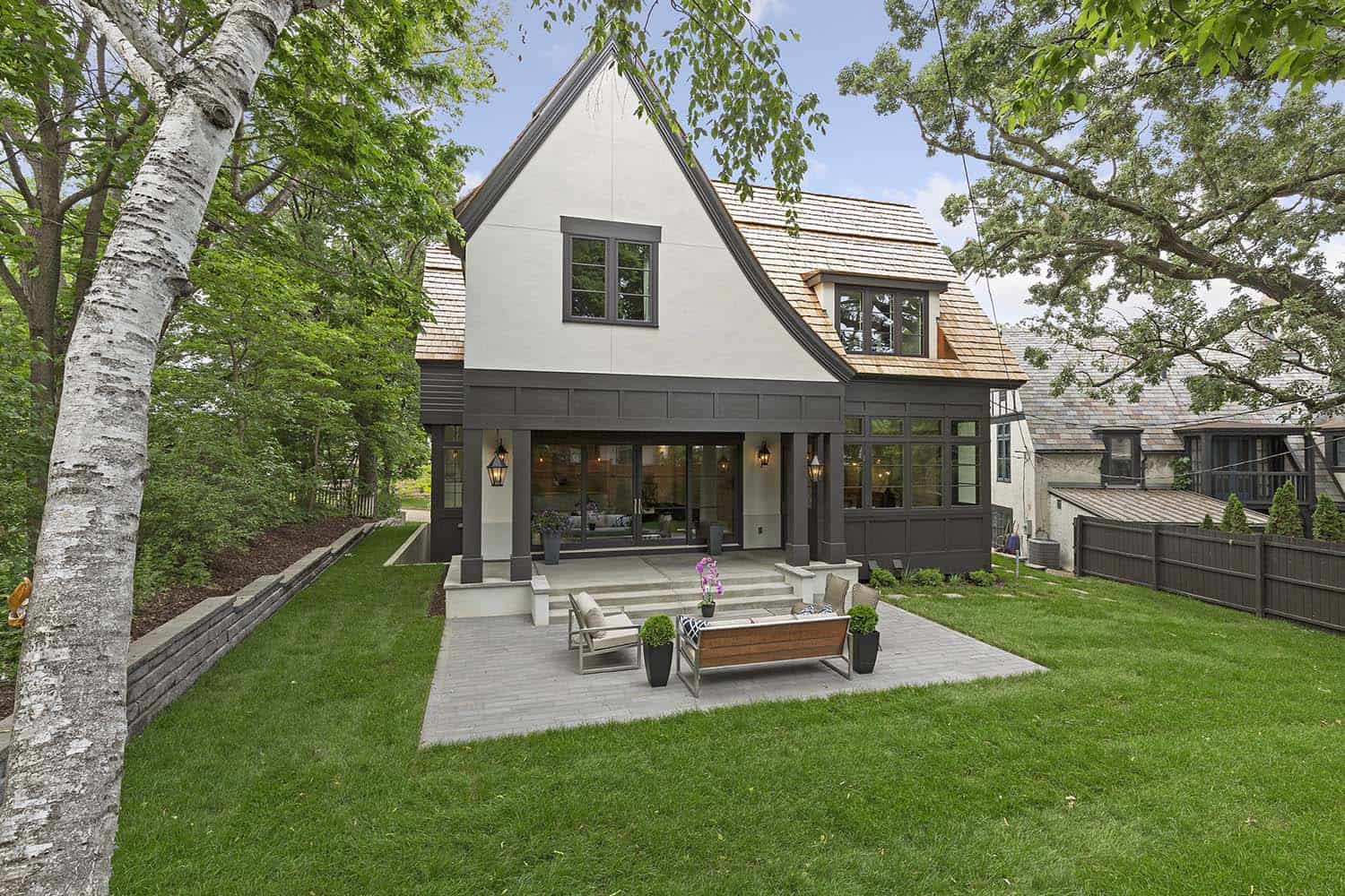 modern-tudor-transitional-patio