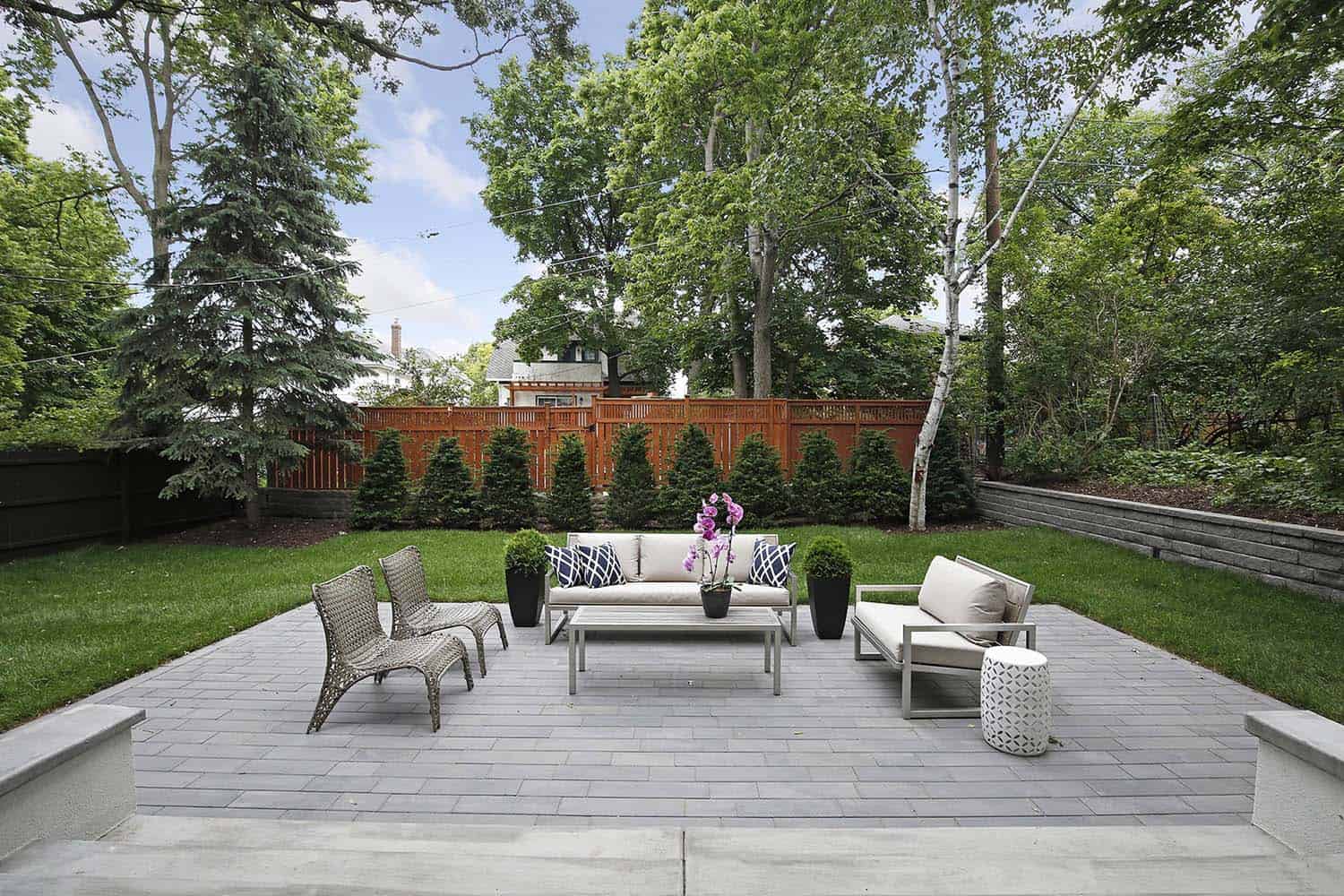 modern-tudor-transitional-patio