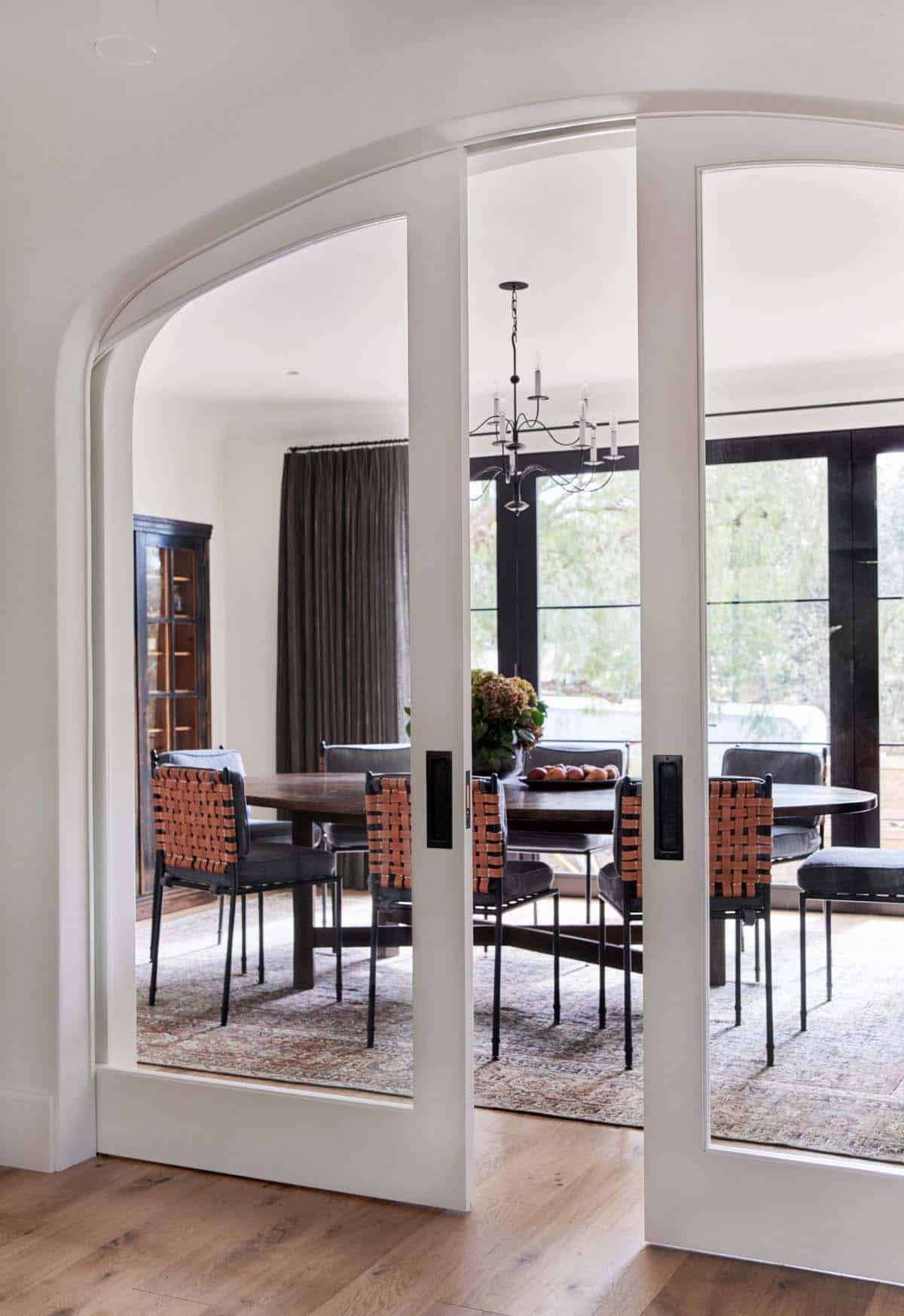 spanish-revival-dining-room