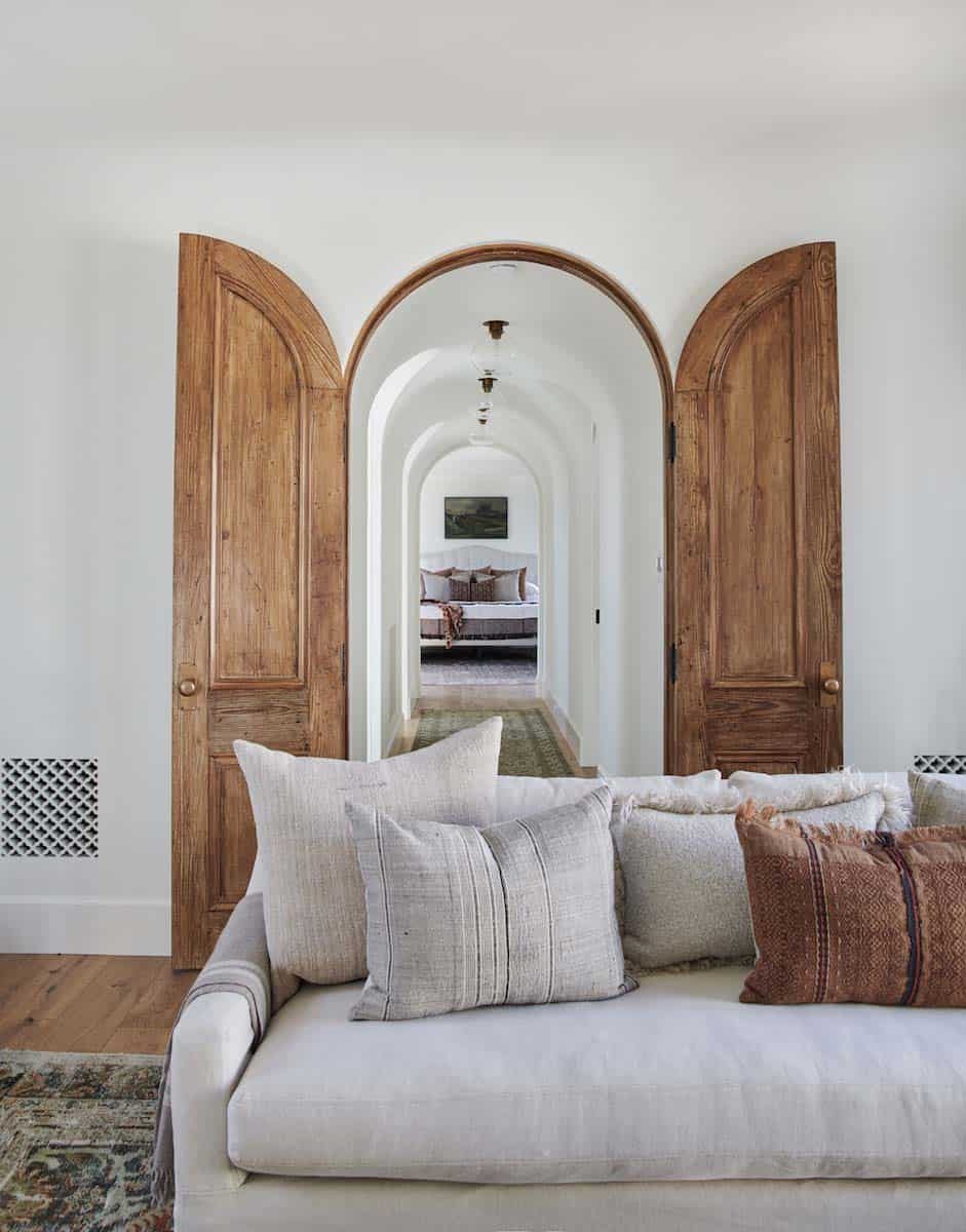 spanish-revival-living-room