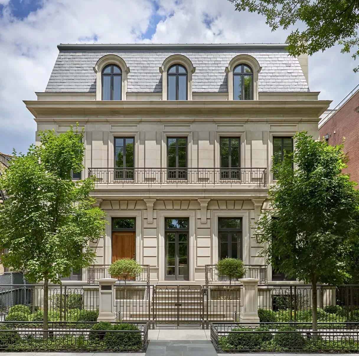 transitional-traditional-home-exterior-lincoln-park