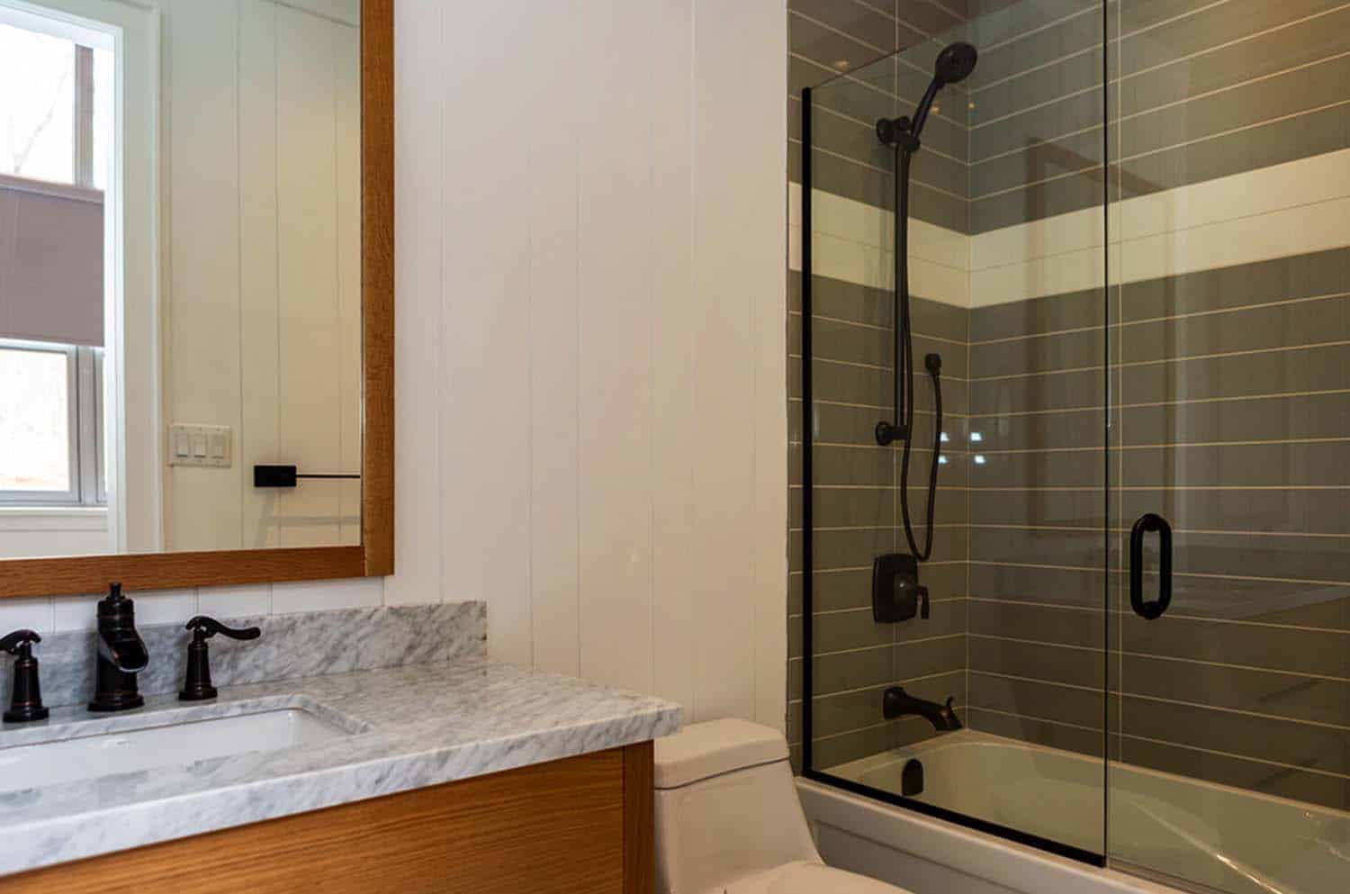 contemporary-bathroom