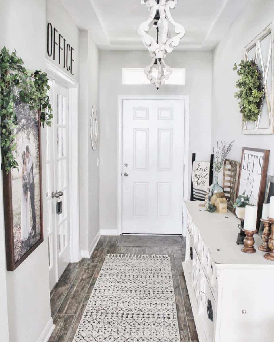 farmhouse-entryway-decorating-ideas