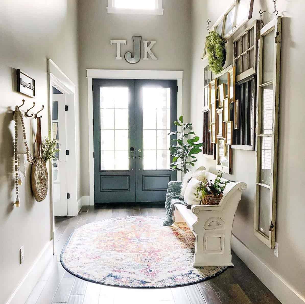 farmhouse-entryway-decorating-ideas