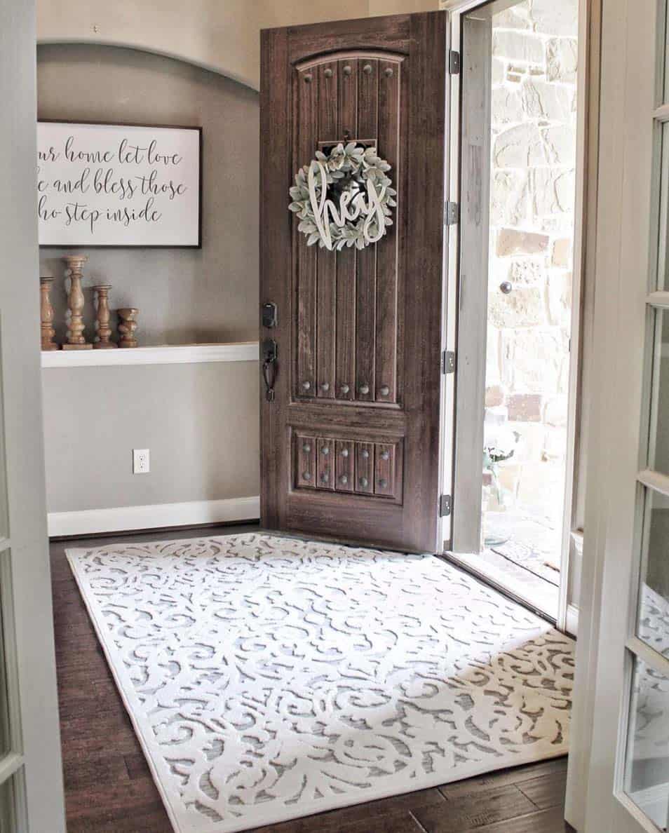 farmhouse-entryway-decorating-ideas