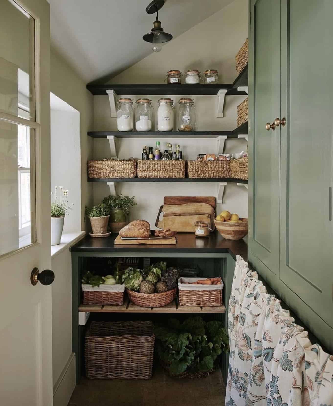 farmhouse style kitchen pantry