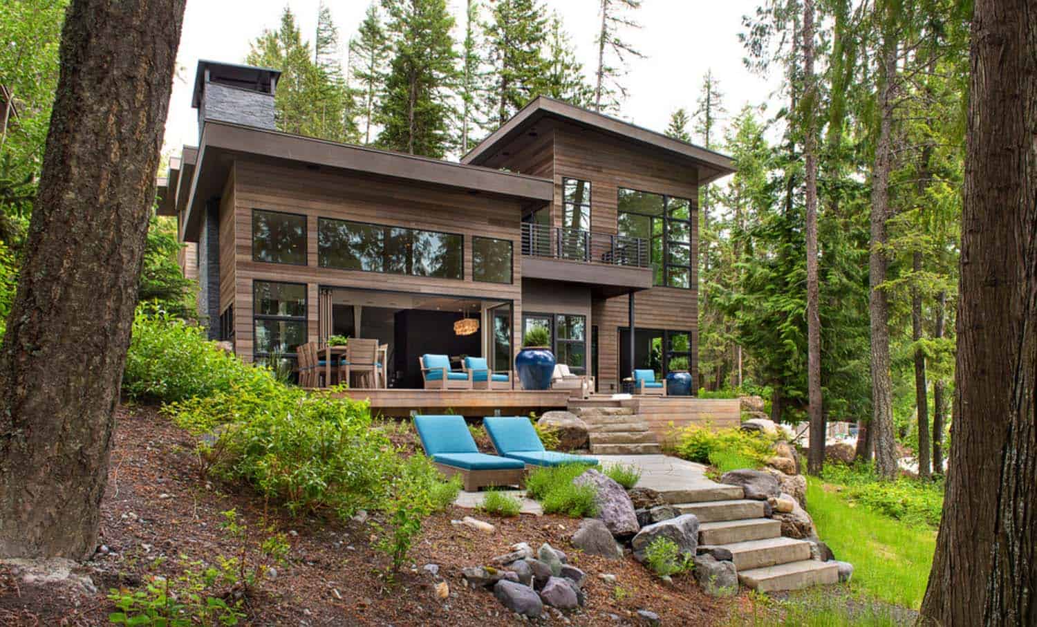 modern-lake-house-exterior