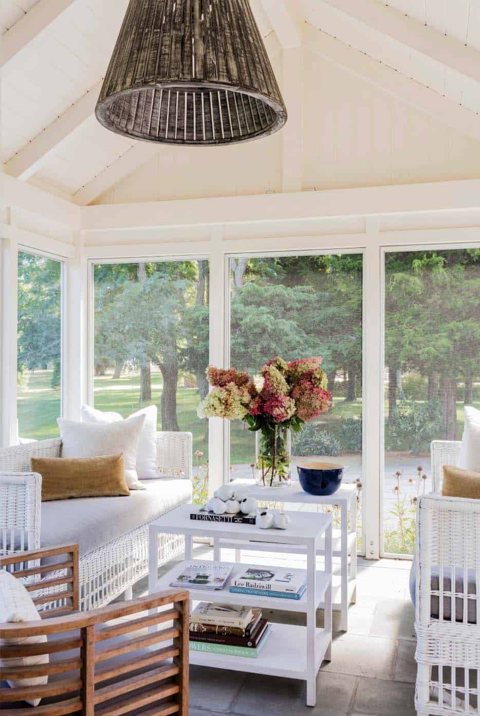 beach-style-porch