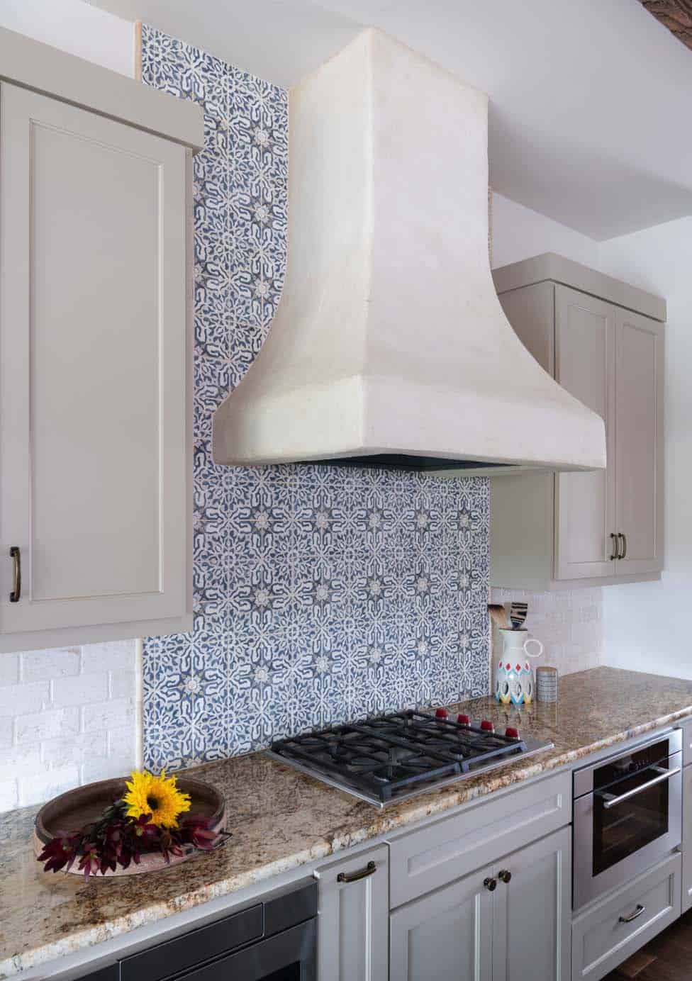 southwestern-style-kitchen