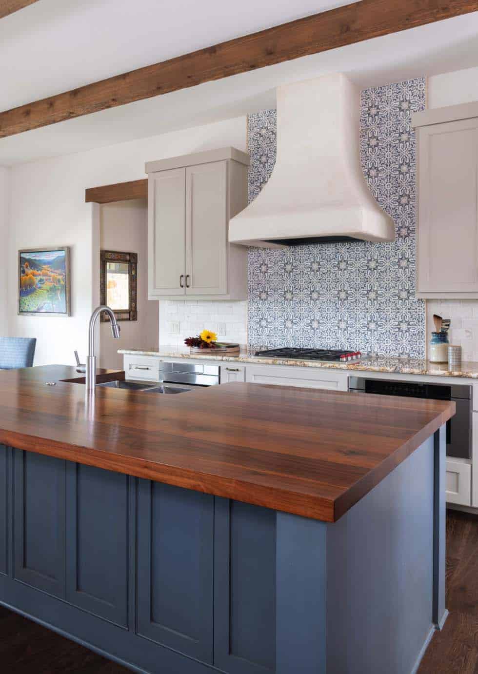 southwestern-style-kitchen