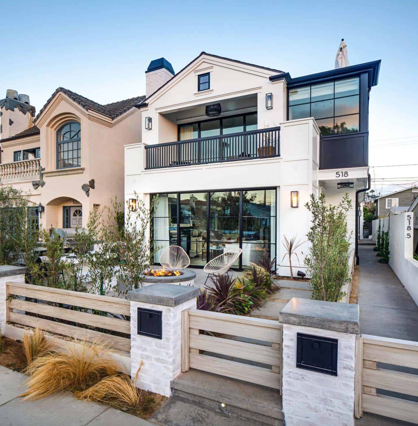 beach-style-house-exterior
