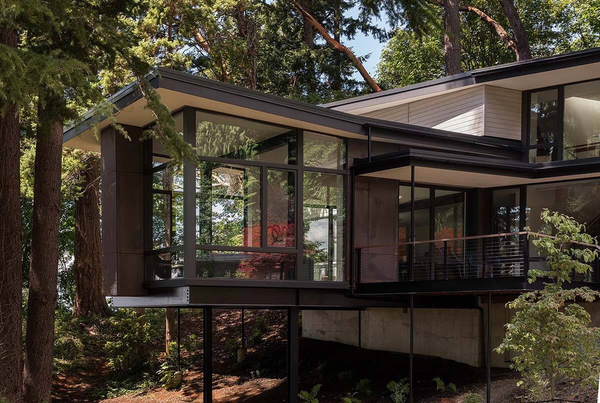tree house modern exterior