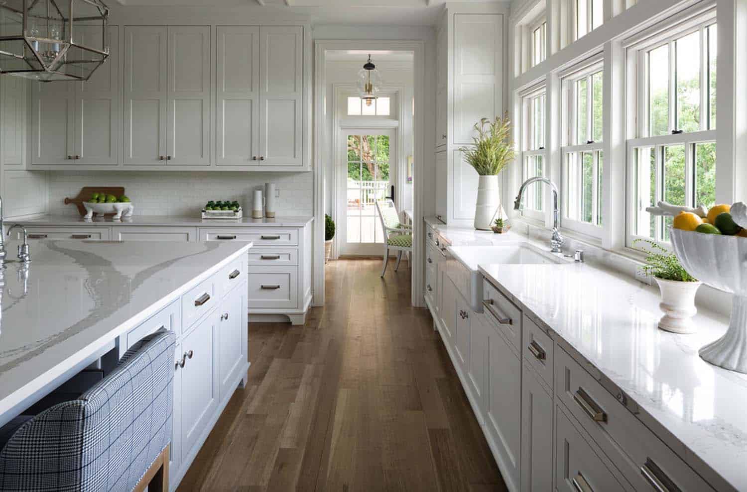 beach-style-kitchen