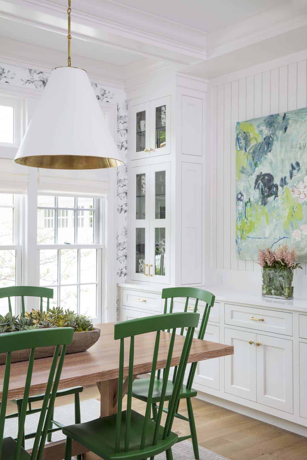 beach-style-dining-room