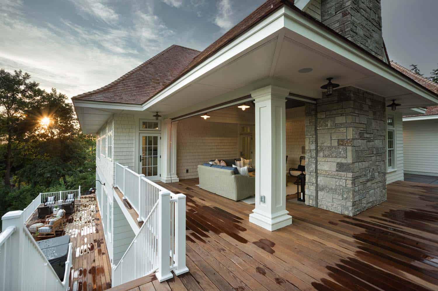 beach-style-porch