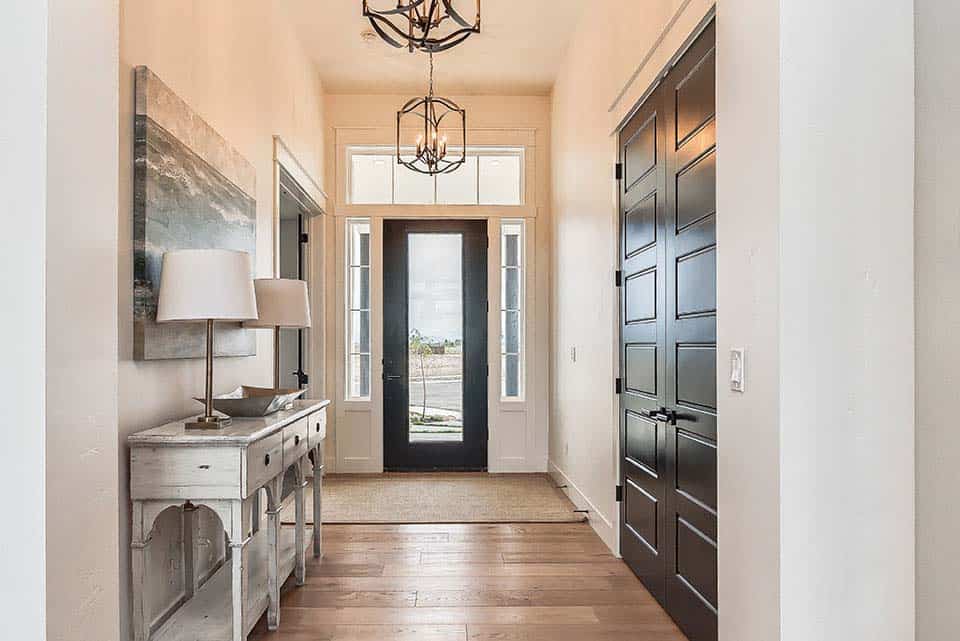 modern-farmhouse-entry