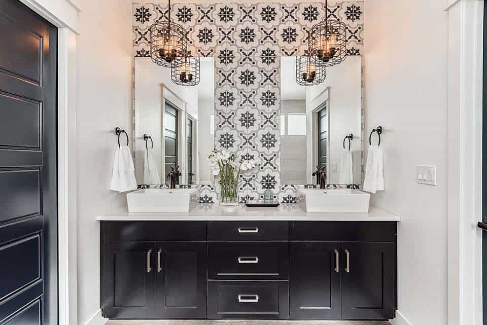modern-farmhouse-bathroom