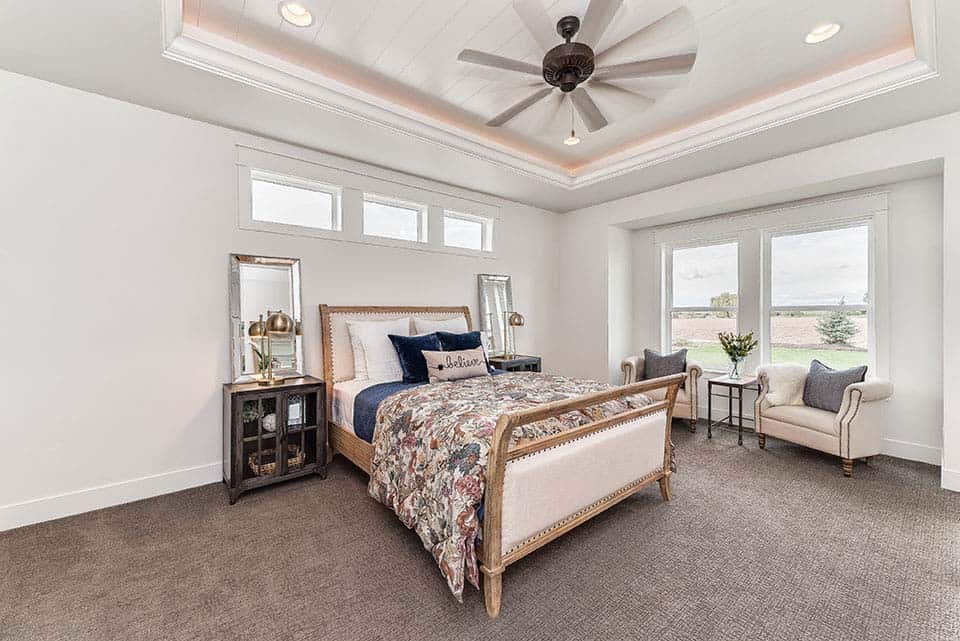 modern-farmhouse-bedroom