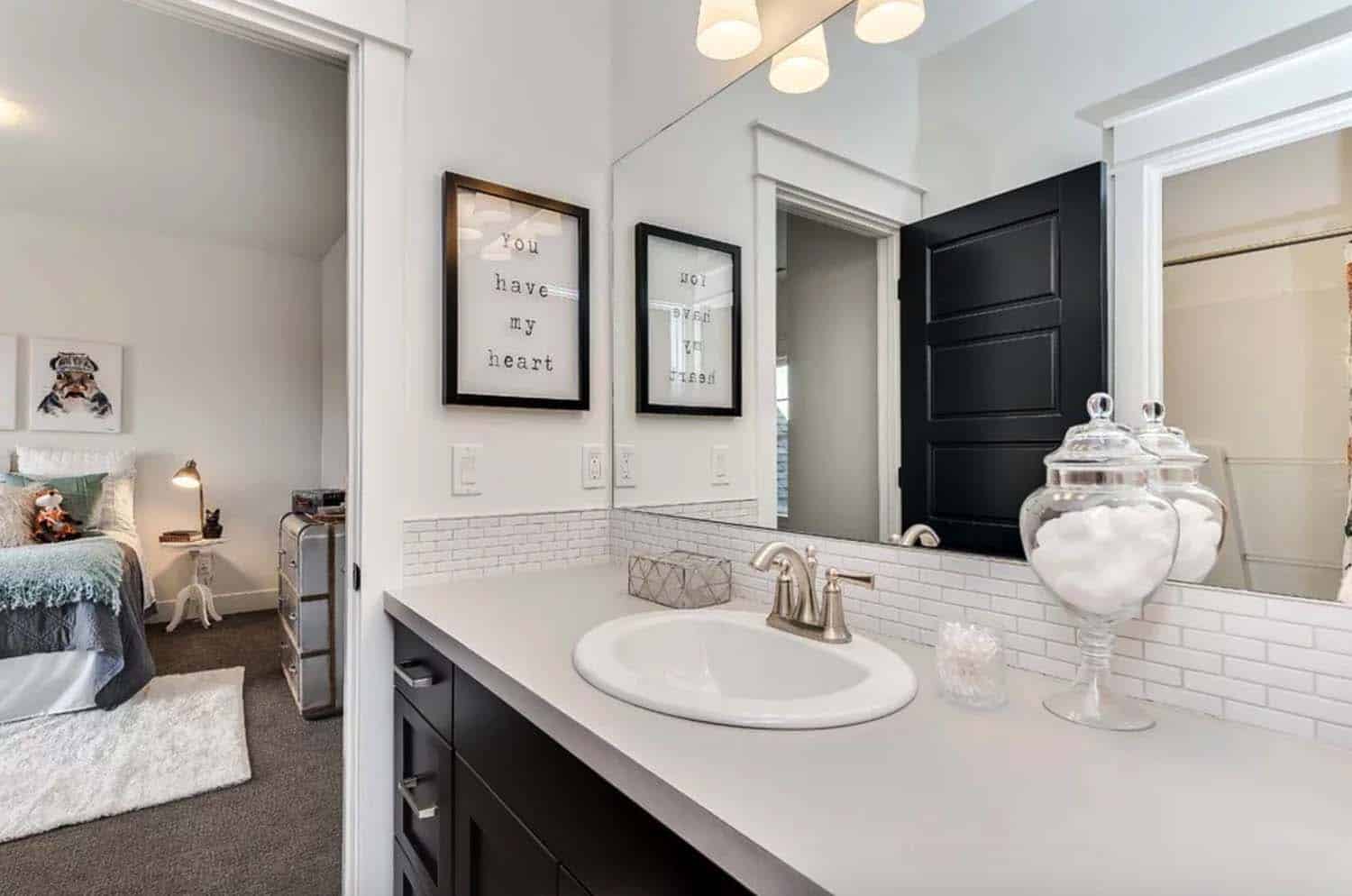 modern-farmhouse-bathroom