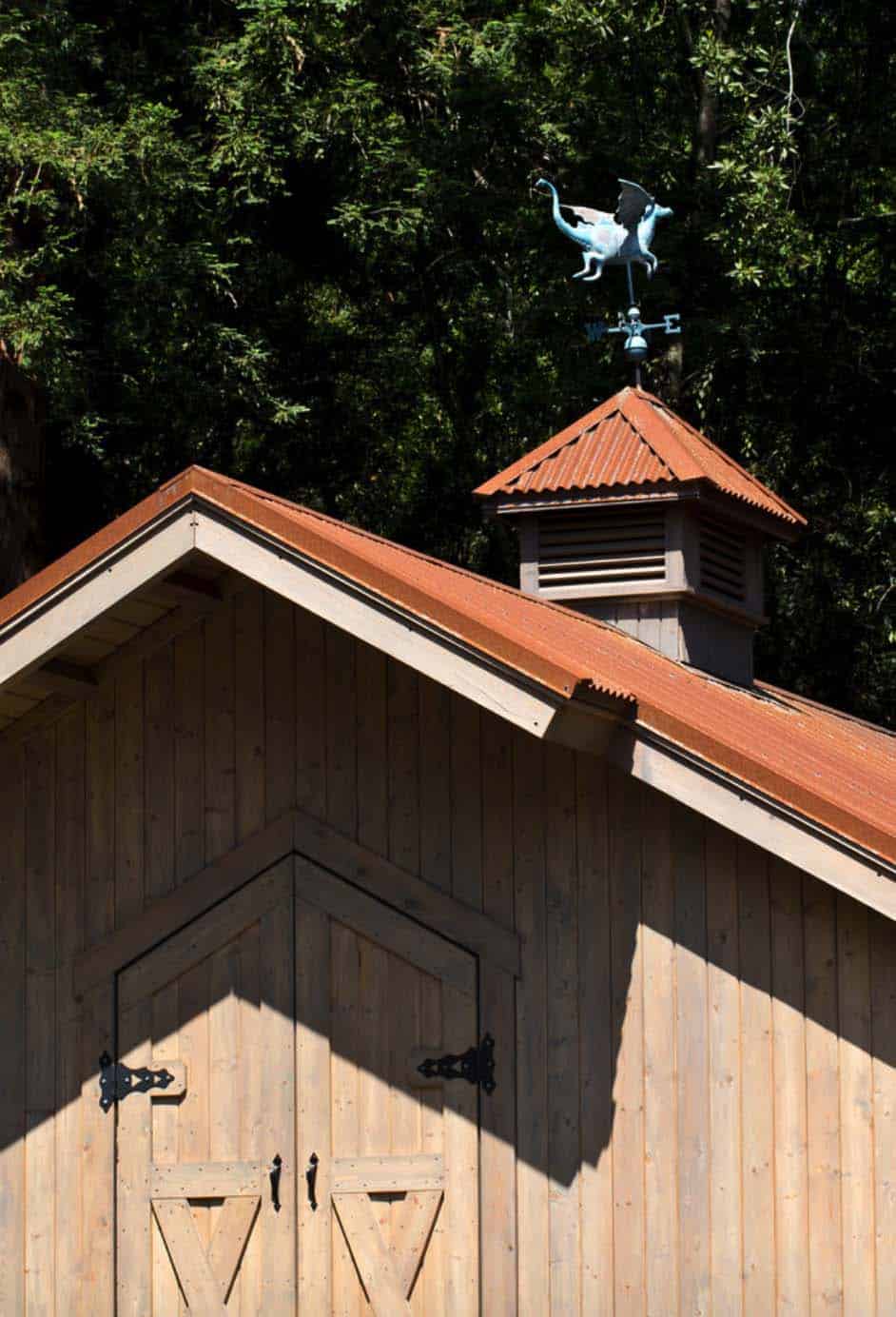 modern-farmhouse-style-exterior