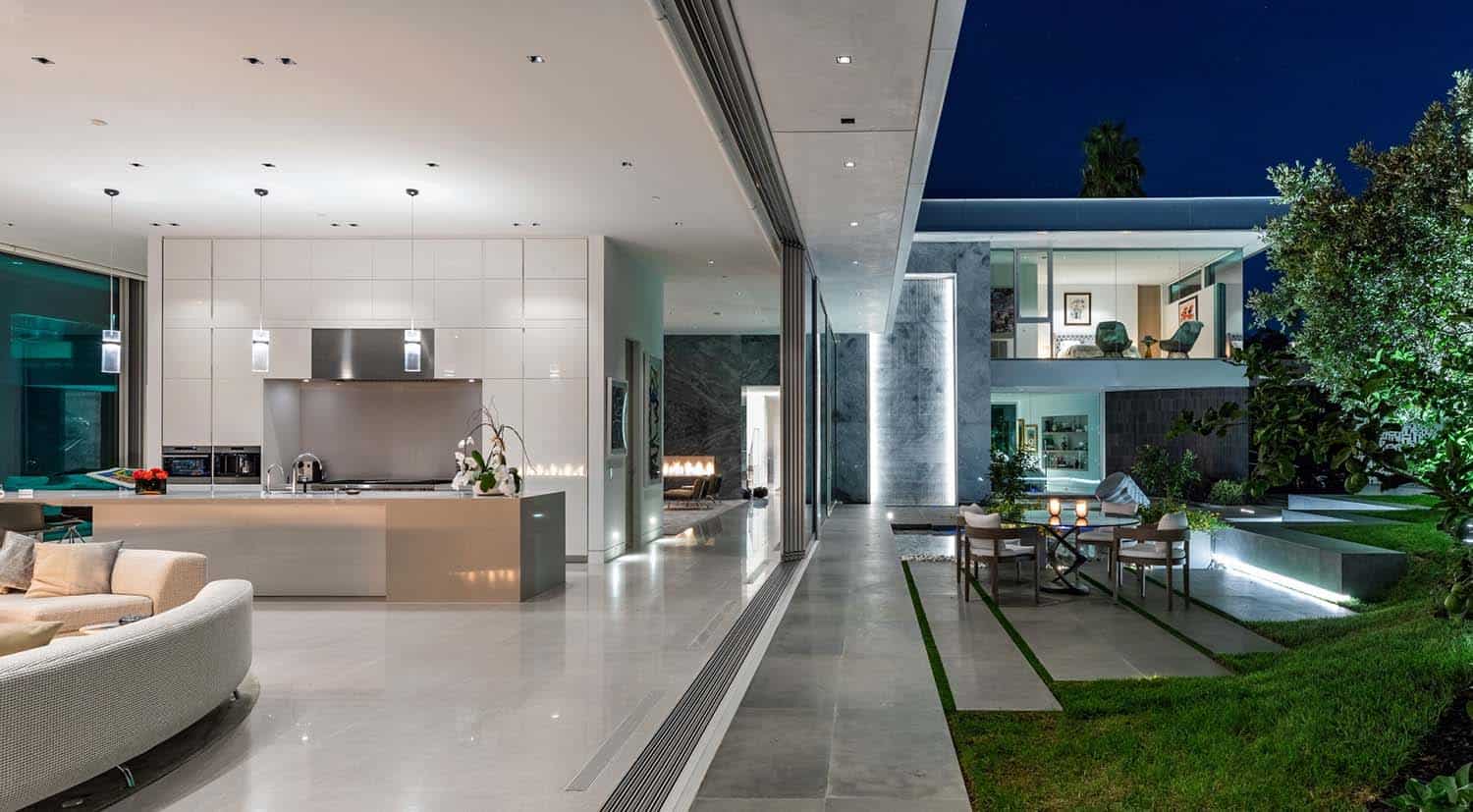 modern-home-patio