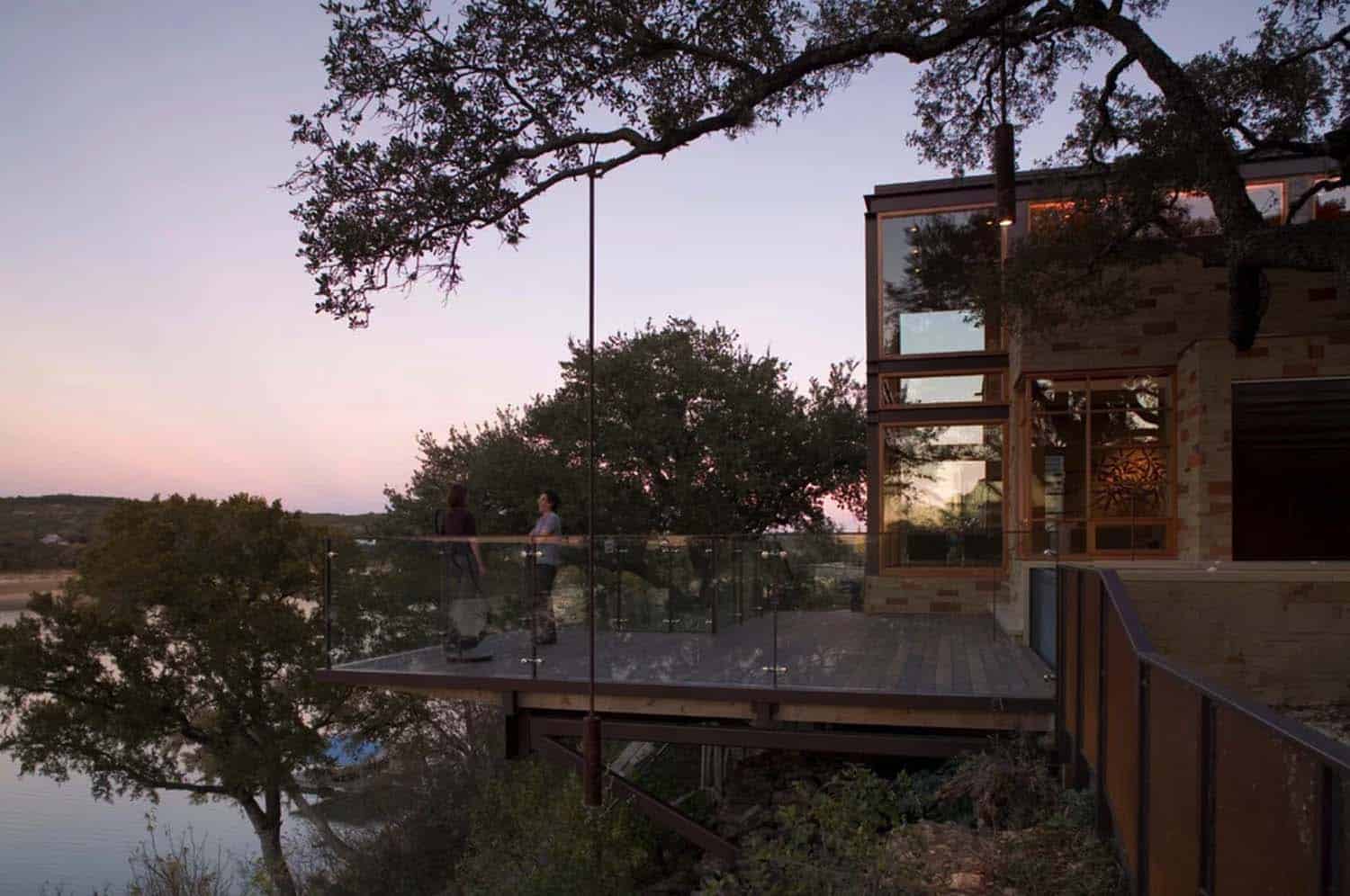 lake-travis-retreat-contemporary-porch