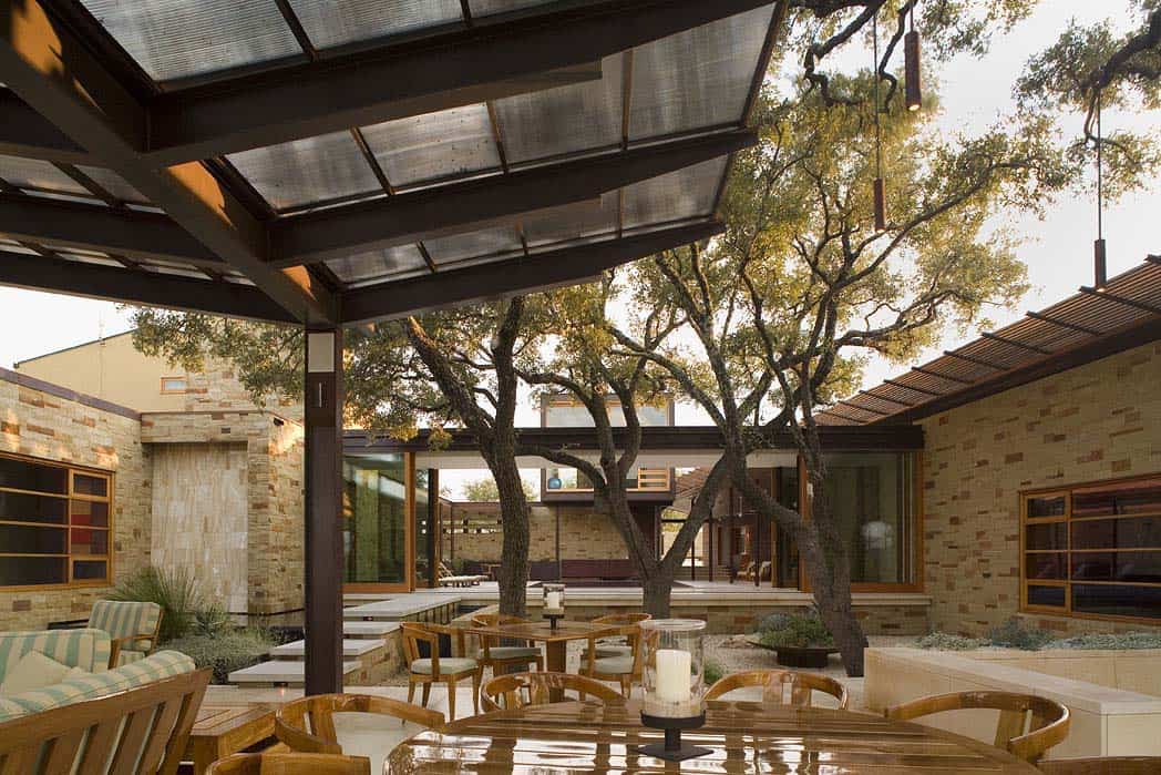 lake-travis-retreat-contemporary-patio