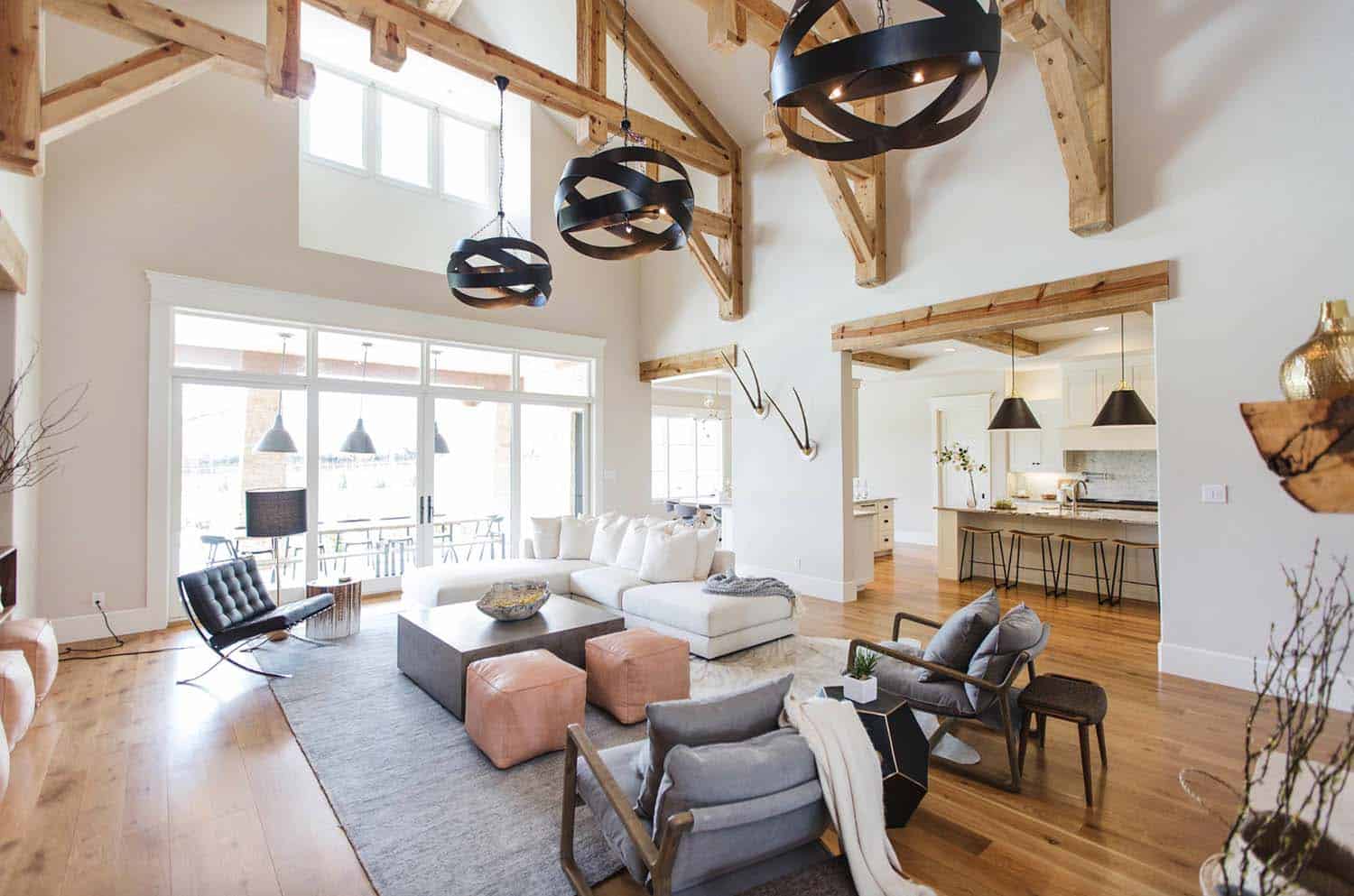 One Kindesign - Texas Hill Country home gets a gorgeous rustic ...