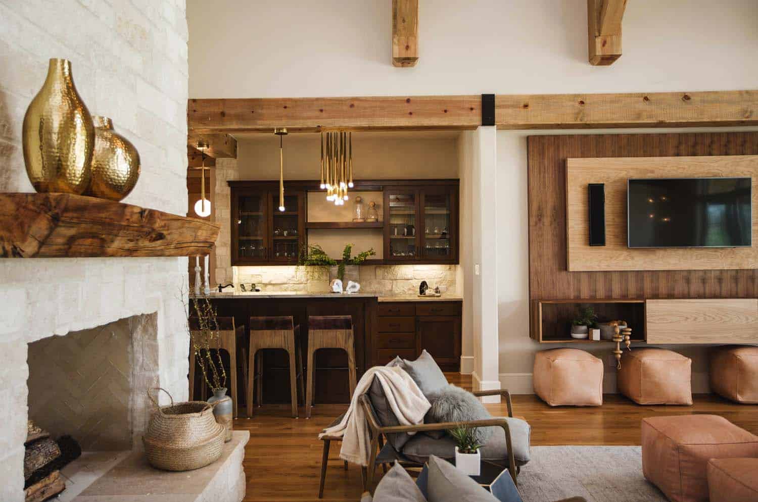 rustic-contemporary-living-room