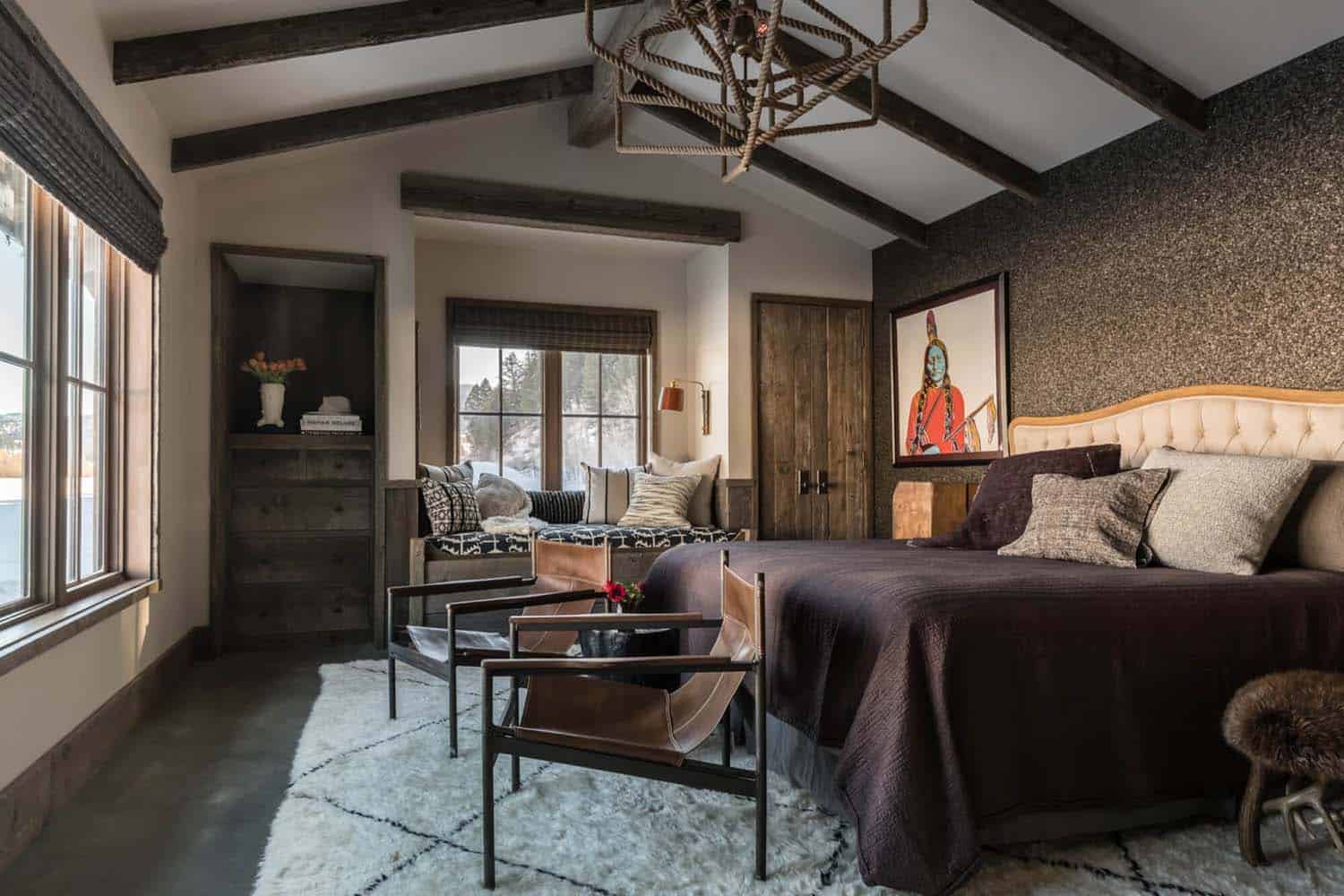 guest-house-rustic-bedroom