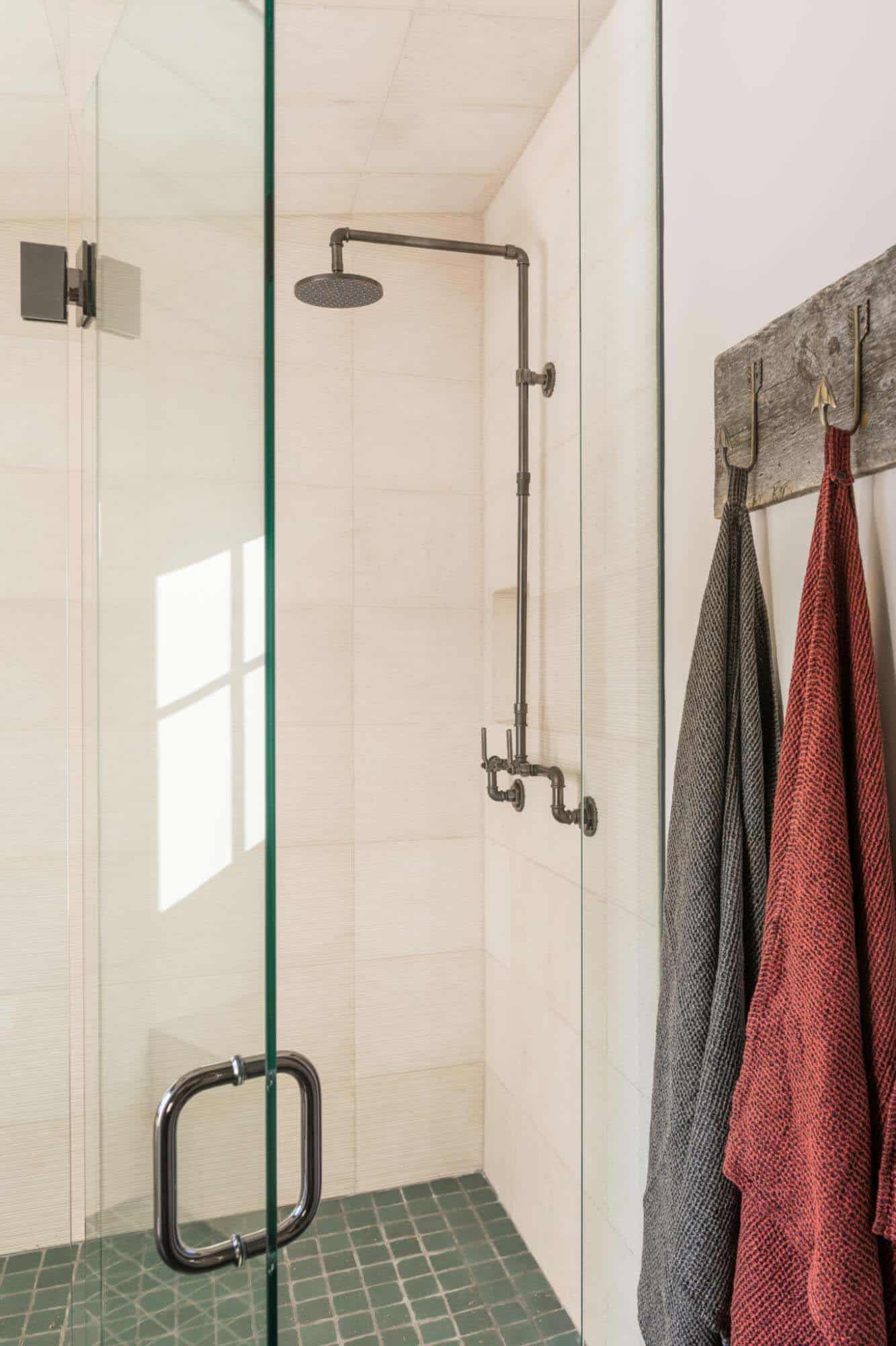 guest-house-rustic-bathroom-shower