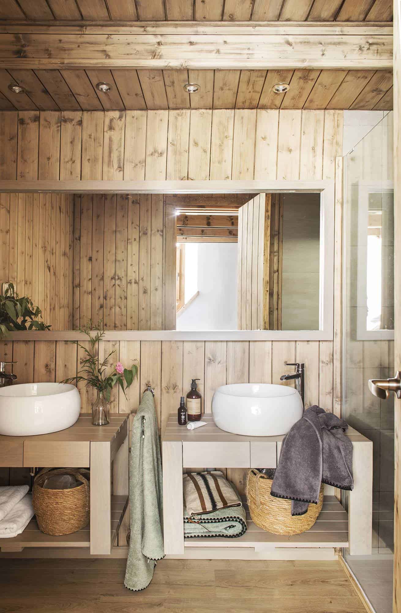 mountain-cabin-bathroom