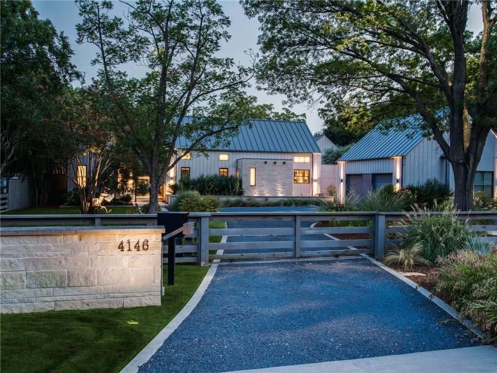 modern-farmhouse-exterior