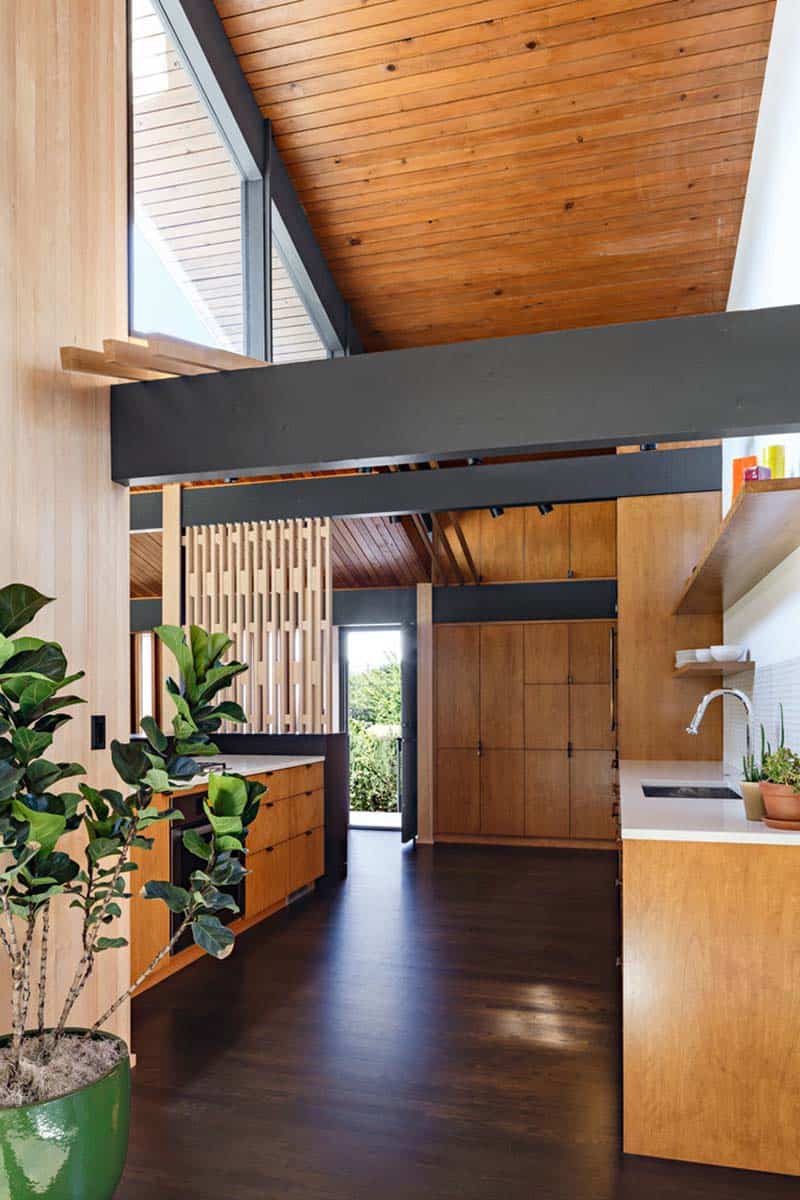 midcentury-modern-kitchen