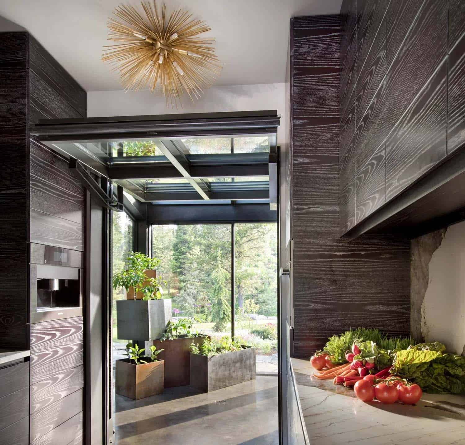 modern-mountain-home-kitchen