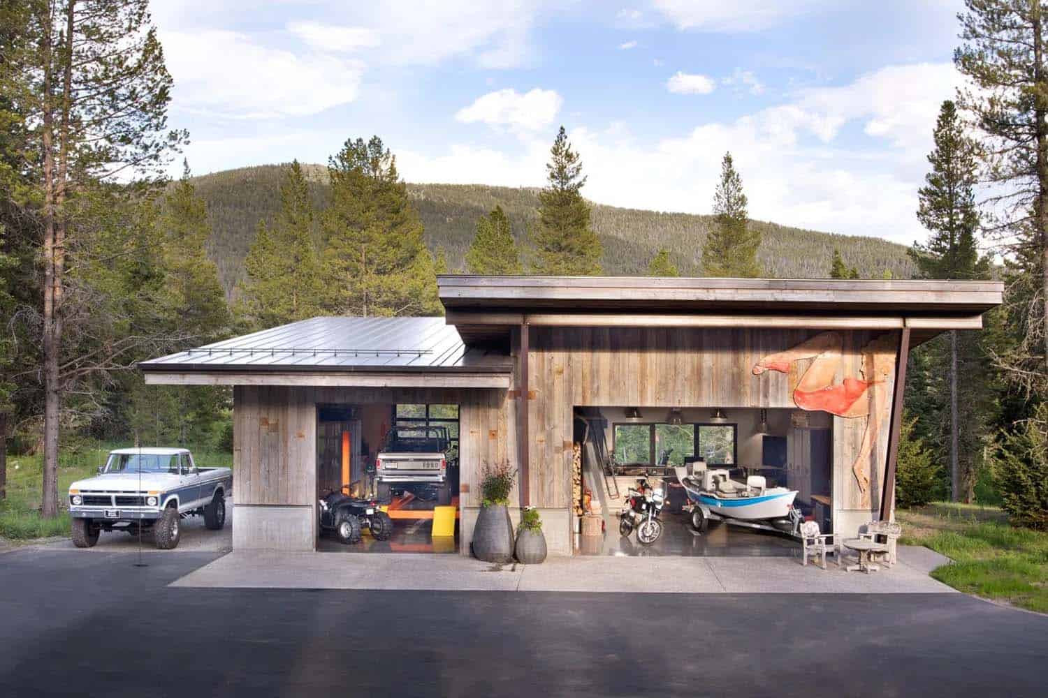 mountain-home-garage