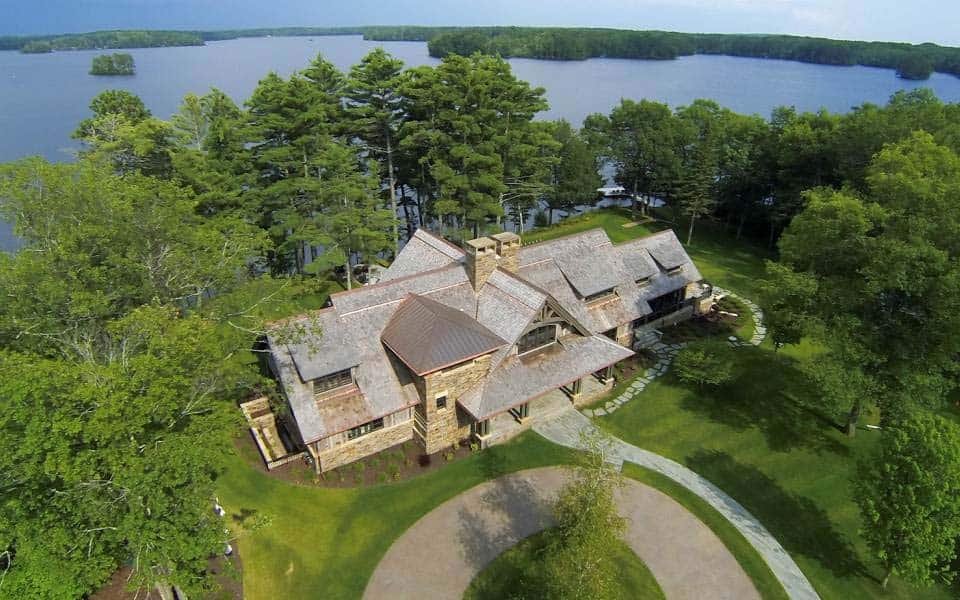 northern-wisconsin-rustic-cabin-retreat-exterior