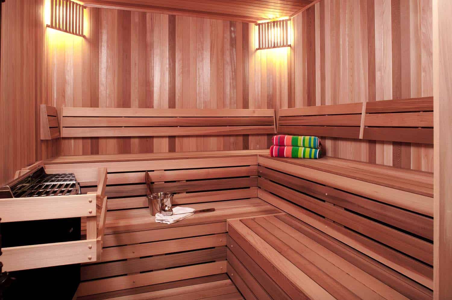 rustic-sauna-home-gym