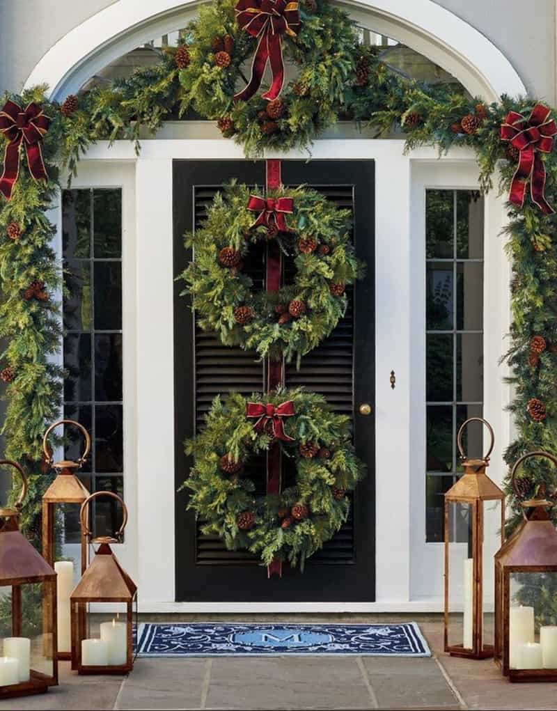 stunning-outdoor-decorations-christmas-wreaths