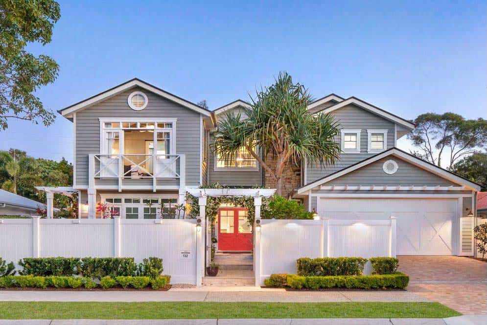 hamptons-style-home-exterior