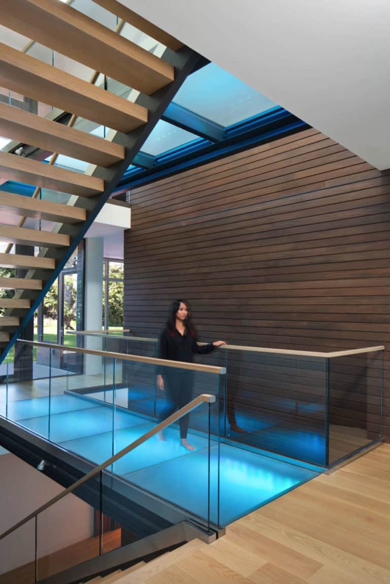 A captivating contemporary home in California designed for indoor ...