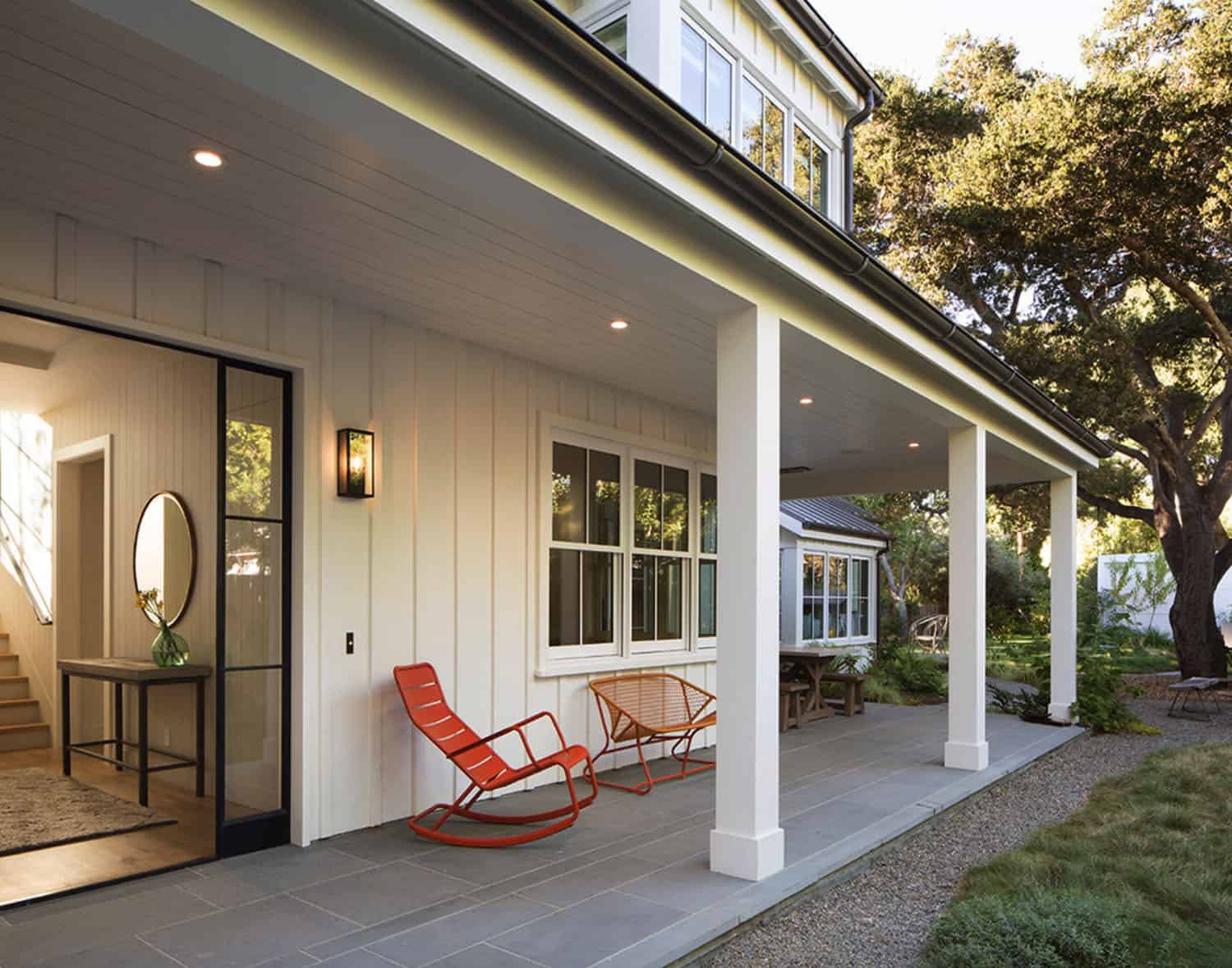 residence-farmhouse-porch