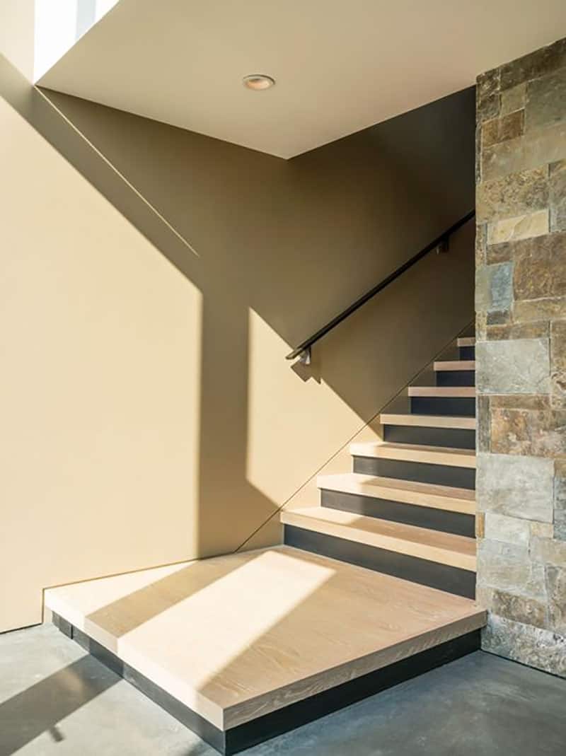 modern-exterior-staircase