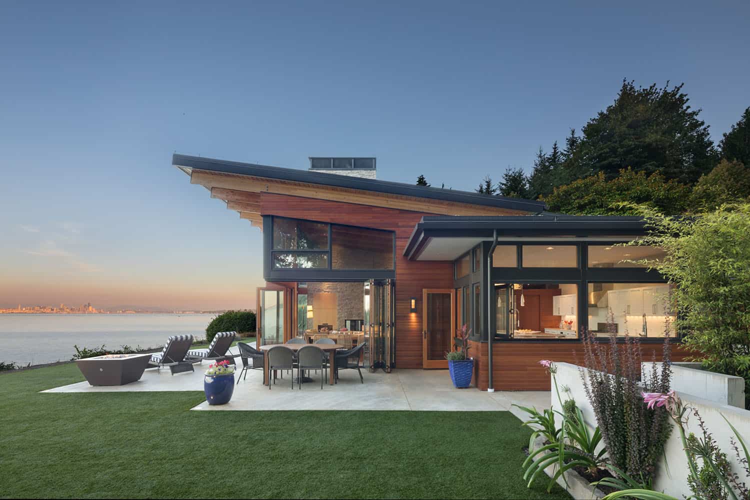 shoreline-house-contemporary-exterior