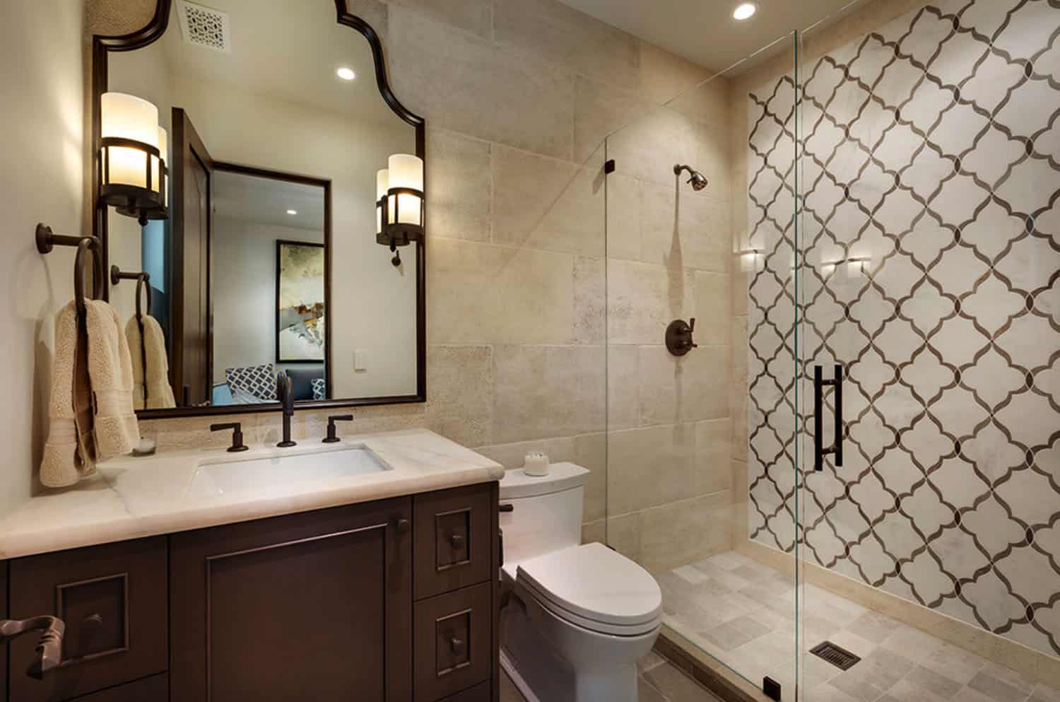 mediterranean-bathroom