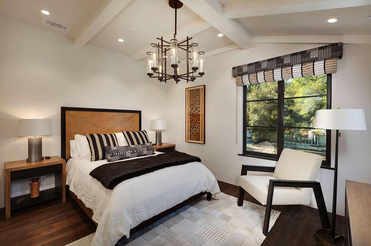 mediterranean-bedroom