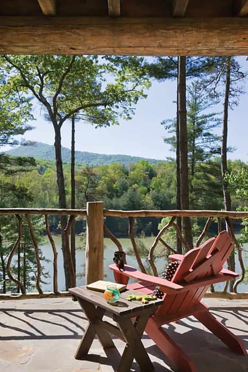 handcrafted-log-cabin-deck